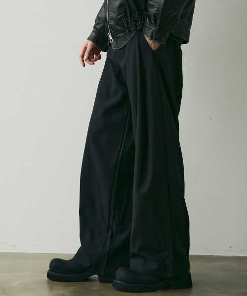 Shoowtime（ショウタイム）の「Tucked Wide Slacks / タックワイドスラックスパンツ（スラックス・メンズ・ブラック・MEDIUM/LARGE/X-LARGE）」の4枚目の写真