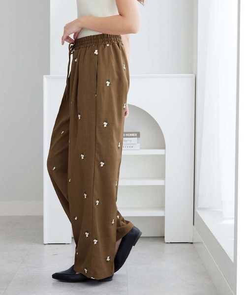 セール】花柄刺繍EASYストレートパンツ（その他パンツ