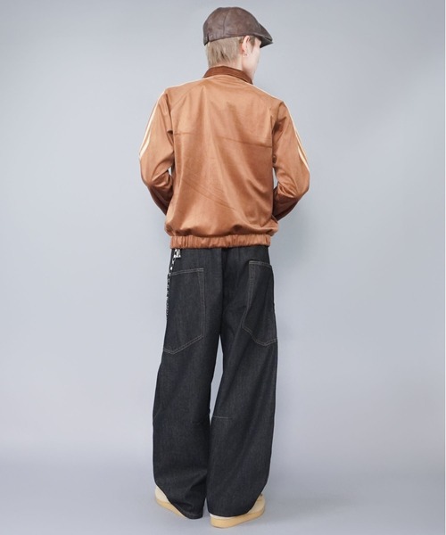 短丈ベロアトラックジャケット/エンブレム刺繍ロゴ/ジャージ風デザイン