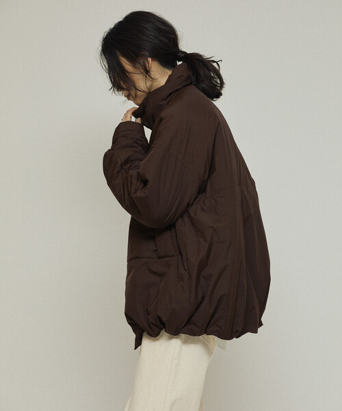 Firsthand(ファーストハンド)の「Firsthand/ファーストハンド PRIMALOFT プリマロフト ミドルジャケット / 中綿ジャケット(ブルゾン・レディース・ブラック/チョコ/オリーブ・FREE)」の20枚目の写真