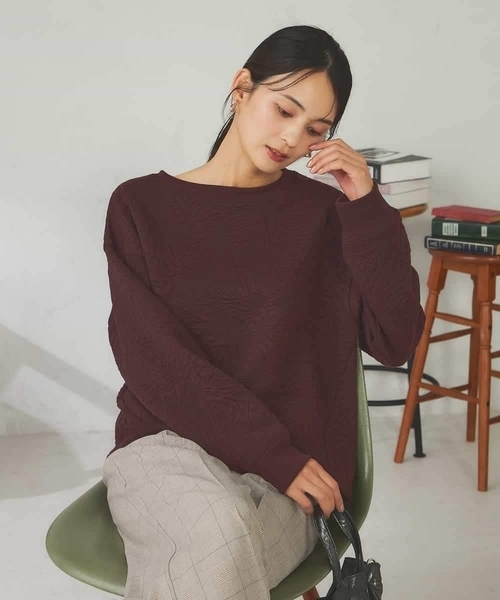 a.v.v(アーヴェヴェ)の「フクレジャガードクロップドトップス(Tシャツ/カットソー・レディース・アイボリー/ボルドー・40/38)」の3枚目の写真