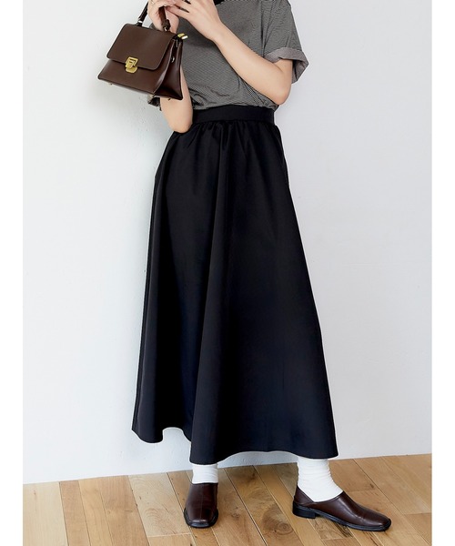 KALENO(カレノ)の「venetian volume skirt(スカート・レディース・カーキ/アイボリー/ブラック・FREE)」の3枚目の写真