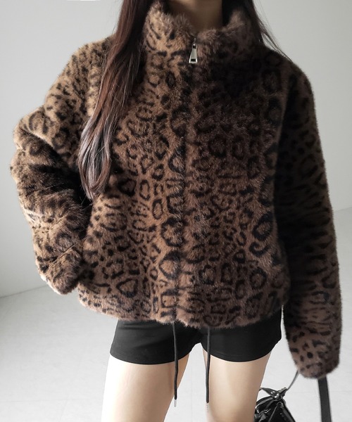 me+em select（ミームセレクト）の「【 ２color 】レオパードジップアップフェイクファーコート ／ leopard zipup  fake fur coat（その他アウター・レディース・ホワイト/ブラウン・FREE）」の3枚目の写真