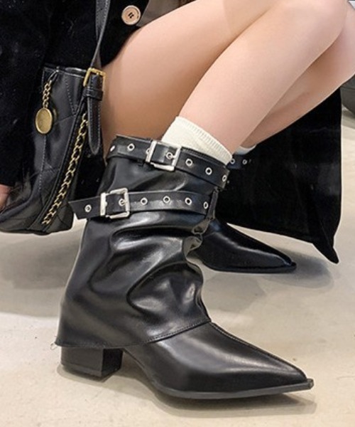 Vipoa(ヴィポア)の「ダブルベルトミドルブーツ(ブーツ・レディース・ブラック/ブラウン・LARGE/MEDIUM/SMALL)」の15枚目の写真
