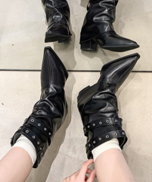 Vipoa(ヴィポア)の「ダブルベルトミドルブーツ(ブーツ・レディース・ブラック/ブラウン・LARGE/MEDIUM/SMALL)」の13枚目の写真