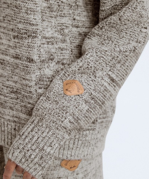 BILLABONG（ビラボン）の「BILLABONG レディース RAGLAN KNIT HOODIE セーター 【2025年秋冬モデル】 @autumn/ビラボンセットアップ対応フードボアプルオーバーニットパーカー・フーディー（ニット/セーター・レディース・アイボリー/スミクロ・MEDIUM/LARGE）」の6枚目の写真