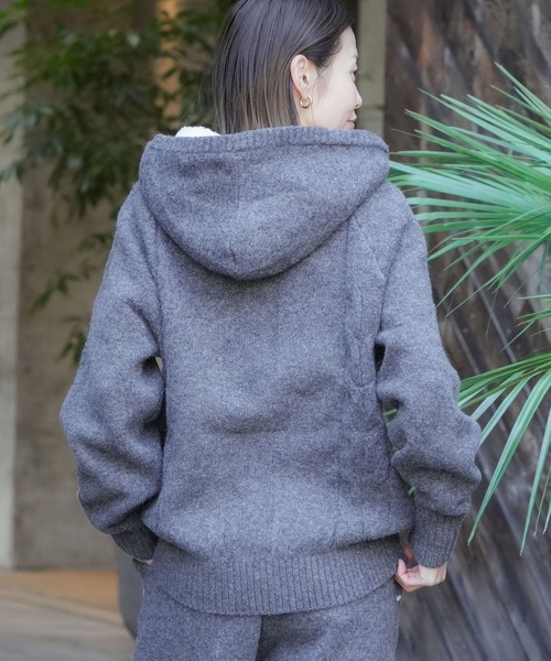 BILLABONG（ビラボン）の「BILLABONG レディース RAGLAN KNIT HOODIE セーター 【2025年秋冬モデル】 @autumn/ビラボンセットアップ対応フードボアプルオーバーニットパーカー・フーディー（ニット/セーター・レディース・アイボリー/スミクロ・MEDIUM/LARGE）」の21枚目の写真