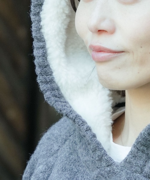 BILLABONG（ビラボン）の「BILLABONG レディース RAGLAN KNIT HOODIE セーター 【2025年秋冬モデル】 @autumn/ビラボンセットアップ対応フードボアプルオーバーニットパーカー・フーディー（ニット/セーター・レディース・アイボリー/スミクロ・MEDIUM/LARGE）」の22枚目の写真