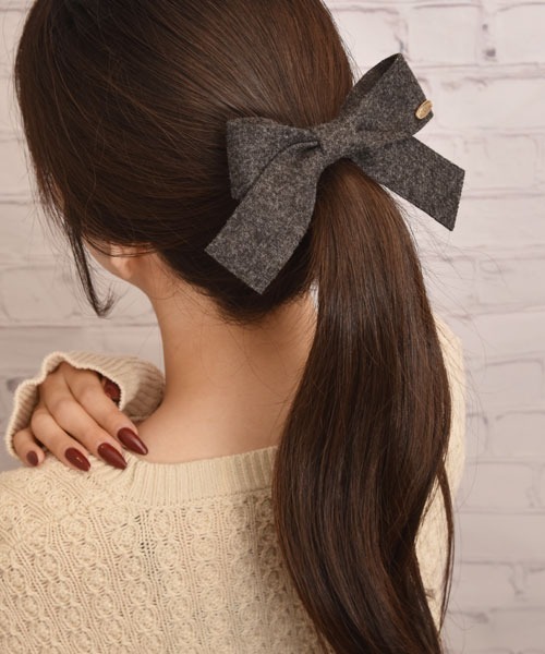 TONE SELECT GOODS(トーンセレクトグッズ)の「【float】ニット リボン ヘアゴム(ヘアゴム・レディース・アイボリー/ブラウン/チャコール・FREE)」の10枚目の写真