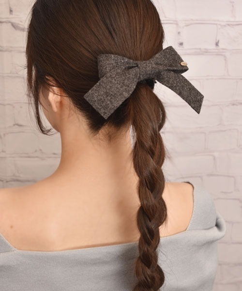 TONE SELECT GOODS(トーンセレクトグッズ)の「【float】ニット リボン ヘアゴム(ヘアゴム・レディース・アイボリー/ブラウン/チャコール・FREE)」の13枚目の写真