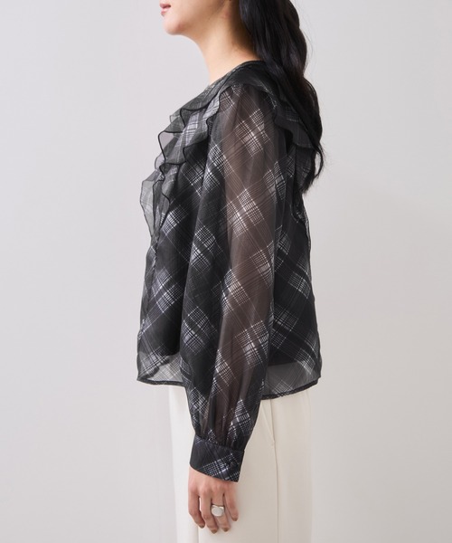 VIS(ビス)の「フロントフリルシアーチェックブラウス/イージーケア(シャツ/ブラウス・レディース・ブラック系その他/ベージュ系その他・FREE)」の17枚目の写真