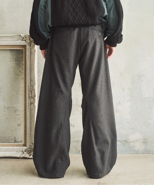 CASPER JOHN(キャスパージョン)の「Melton tuck pants/メルトンタックパンツ(その他パンツ・メンズ・ブラック/グレー/ブラウン・SMALL/X-SMALL/LARGE/MEDIUM)」の10枚目の写真