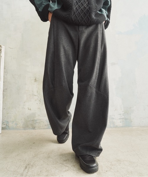 CASPER JOHN(キャスパージョン)の「Melton tuck pants/メルトンタックパンツ(その他パンツ・メンズ・ブラック/グレー/ブラウン・SMALL/X-SMALL/LARGE/MEDIUM)」の13枚目の写真