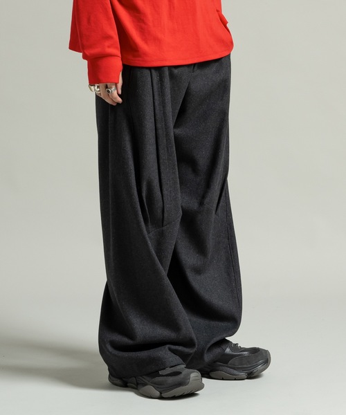 CASPER JOHN(キャスパージョン)の「Melton tuck pants/メルトンタックパンツ(その他パンツ・メンズ・ブラック/グレー/ブラウン・SMALL/X-SMALL/LARGE/MEDIUM)」の17枚目の写真