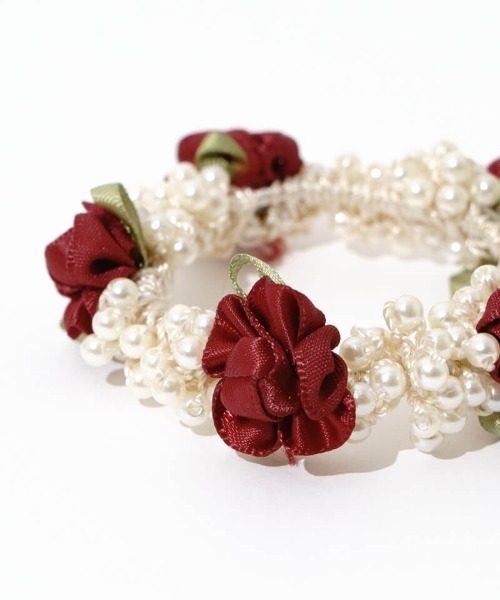 flower（フラワー）の「パーリーローズゴム（ヘアゴム・レディース・レッド/アイボリー・FREE）」の7枚目の写真