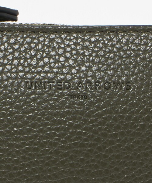 UNITED ARROWS(ユナイテッドアローズ)の「レザーライク ポーチ S(ポーチ・メンズ・オリーブ/ブラック/ネイビー/ダークグレー・FREE)」の10枚目の写真