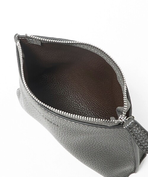 UNITED ARROWS(ユナイテッドアローズ)の「レザーライク ポーチ S(ポーチ・メンズ・オリーブ/ブラック/ネイビー/ダークグレー・FREE)」の19枚目の写真