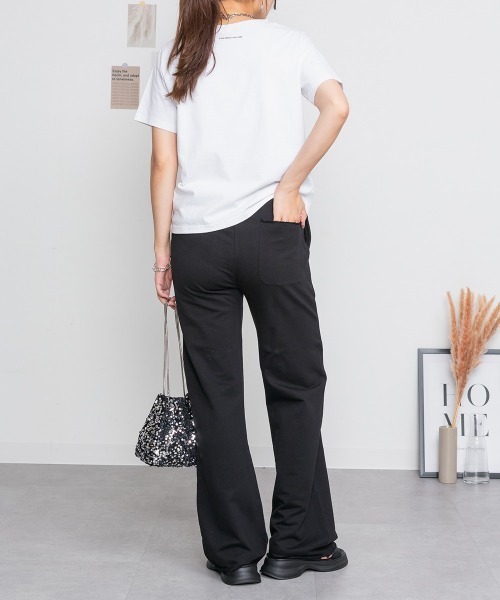 RCD(アールシーディー)の「ミニ裏毛セミフレアパンツ(スウェットパンツ・レディース・ブラック/チャコールグレー・LL~3L/M-L/4L~5L)」の11枚目の写真