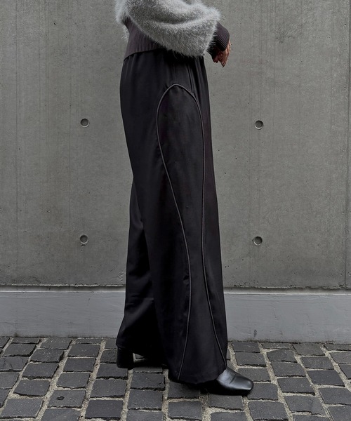 &g'aime（アンジェム）の「【&g'aime】カーブラインパンツ　Curve Line Pants（スラックス・レディース・ブラック/ブラウン・FREE）」の7枚目の写真