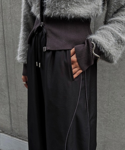 &g'aime（アンジェム）の「【&g'aime】カーブラインパンツ　Curve Line Pants（スラックス・レディース・ブラック/ブラウン・FREE）」の11枚目の写真