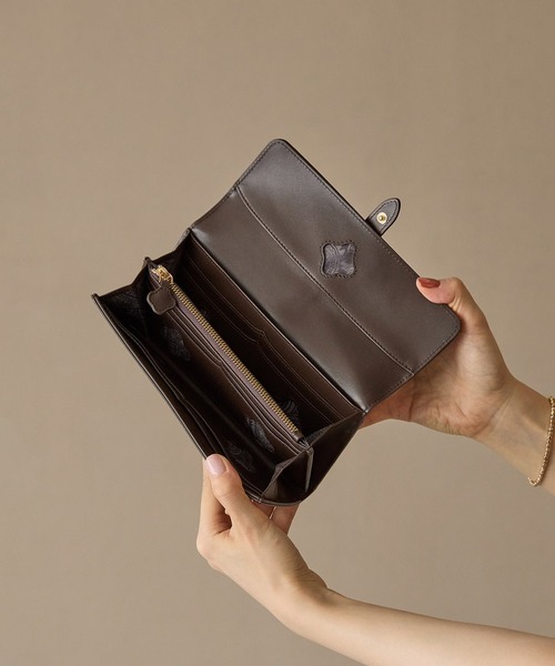 極美品 HASHIBAMI ハシバミ フラワーバックル ロングウォレット 長財布 HASHIBAMI】フラワーバックル ロングウォレット（財布）｜HASHIBAMI