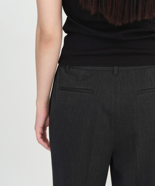 MUSINSA STANDARD WOMAN（ムシンサスタンダードウーマン）の「ウィメンズストレートヒドゥンバンディングスラックス[チャコールグレー]（スラックス・レディース・その他・34/32/30/31/24/25/26/27/28/29）」の6枚目の写真