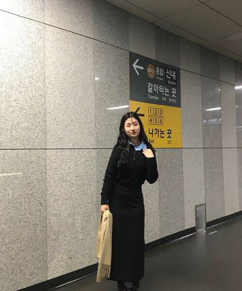 MUSINSA STANDARD WOMAN（ムシンサスタンダードウーマン）の「レディースハイウエストスリットロングスカート[ブラック]（スカート・レディース・その他・SMALL/MEDIUM/LARGE/X-SMALL）」の7枚目の写真