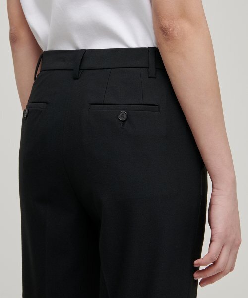 MUSINSA STANDARD WOMAN（ムシンサスタンダードウーマン）の「レディーススリムストレート隠しバンディングスラックス[ブラック]（スラックス・レディース・その他・30/31/24/25/26/27/28/29/34/32）」の7枚目の写真