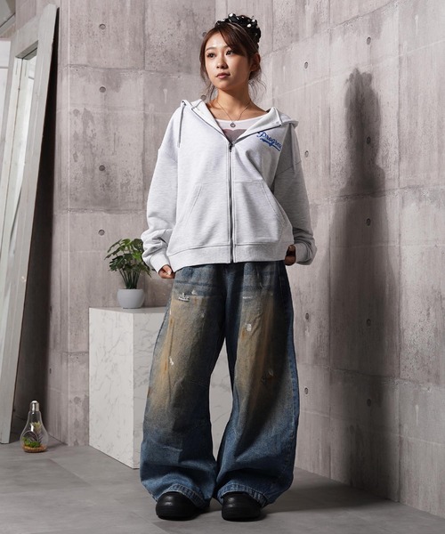 1111clothing(ワンフォークロージング)の「ダメージペイント バレルレッグジーンズ / Damage Paint Barrel Leg Jeans(デニムパンツ・メンズ・ブルー・S/M/L/XL)」の9枚目の写真