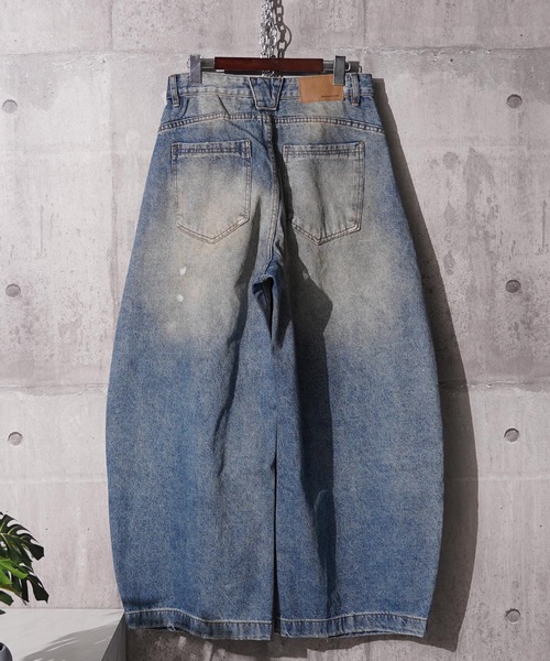 1111clothing(ワンフォークロージング)の「ダメージペイント バレルレッグジーンズ / Damage Paint Barrel Leg Jeans(デニムパンツ・メンズ・ブルー・S/M/L/XL)」の4枚目の写真