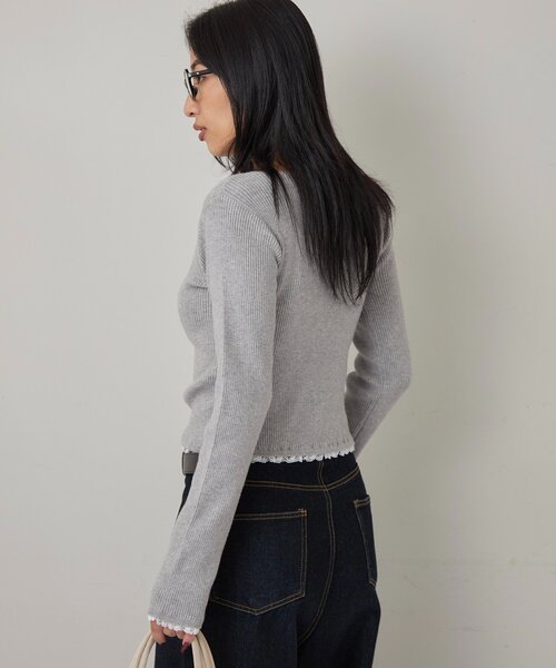 WHO'S WHO gallery（フーズフーギャラリー）の「レースレイヤードヘンリーニット（ニット/セーター・レディース・グレー/ホワイト/ネイビー・FREE）」の12枚目の写真