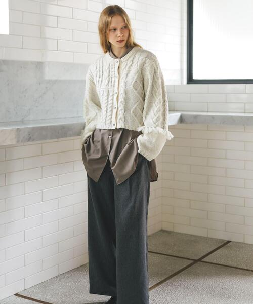 SENSE OF PLACE by URBAN RESEARCH(センスオブプレイスバイアーバンリサーチ)の「パッチワークケーブルニットカーディガン(カーディガン/ボレロ・レディース・アイボリー/レッド/チャコールグレー・ONE)」の16枚目の写真
