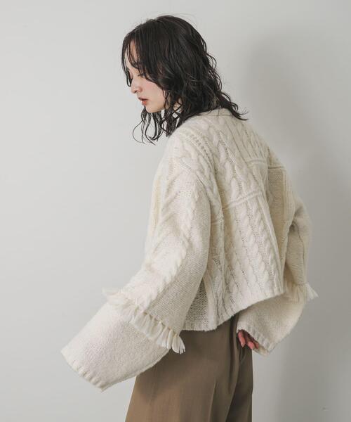 SENSE OF PLACE by URBAN RESEARCH(センスオブプレイスバイアーバンリサーチ)の「パッチワークケーブルニットカーディガン(カーディガン/ボレロ・レディース・アイボリー/レッド/チャコールグレー・ONE)」の11枚目の写真