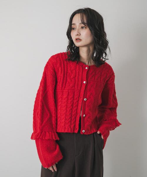 SENSE OF PLACE by URBAN RESEARCH(センスオブプレイスバイアーバンリサーチ)の「パッチワークケーブルニットカーディガン(カーディガン/ボレロ・レディース・アイボリー/レッド/チャコールグレー・ONE)」の6枚目の写真