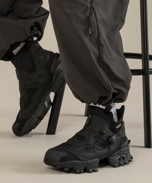かかと インスタ ポンプフューリー ミッド / INSTAPUMP FURY MID（スニーカー