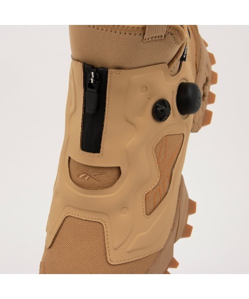Reebok(リーボック)の「インスタ ポンプフューリー ミッド / INSTAPUMP FURY MID(スニーカー・メンズ・ブラック/ライトブラウン・23.5cm/24.5cm/24.0cm/25.0cm/25.5cm/26.0cm/26.5cm/27.0cm/27.5cm/28.0cm/28.5cm/29.0cm/30.0cm/23.0cm)」の14枚目の写真