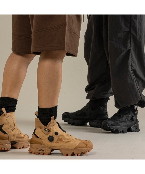 Reebok(リーボック)の「インスタ ポンプフューリー ミッド / INSTAPUMP FURY MID(スニーカー・メンズ・ブラック/ライトブラウン・23.5cm/24.5cm/24.0cm/25.0cm/25.5cm/26.0cm/26.5cm/27.0cm/27.5cm/28.0cm/28.5cm/29.0cm/30.0cm/23.0cm)」の17枚目の写真