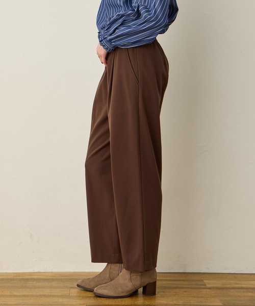 LE SOUK HOLIDAY(ルスークホリデー)の「裏起毛ストレッチタックパンツ【ウエストゴム】(その他パンツ・レディース・ブラック/チャコールグレー/ダークブラウン・M/L)」の5枚目の写真