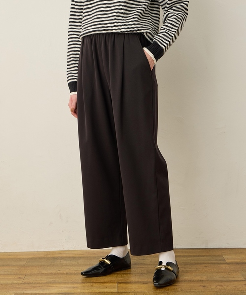 LE SOUK HOLIDAY(ルスークホリデー)の「裏起毛ストレッチタックパンツ【ウエストゴム】(その他パンツ・レディース・ブラック/チャコールグレー/ダークブラウン・M/L)」の1枚目の写真