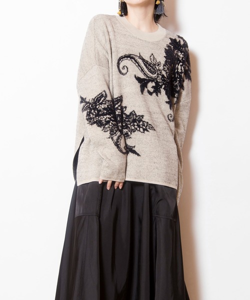 OSMOSIS（オズモーシス）の「ジャガードニットプルオーバー（ニット/セーター・レディース・ライトベージュ/キャメル/ダークグレー・ONE SIZE）」の2枚目の写真