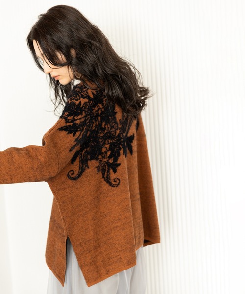 OSMOSIS（オズモーシス）の「ジャガードニットプルオーバー（ニット/セーター・レディース・ライトベージュ/キャメル/ダークグレー・ONE SIZE）」の14枚目の写真