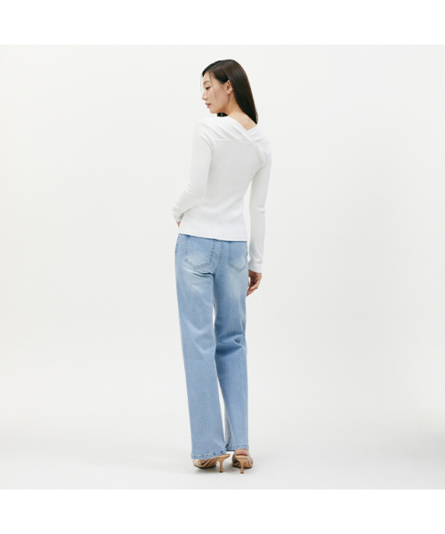 PLASTIC ISLAND(プラスティックアイランド)の「レジックイストレートフィットデニムパンツ PR2DP362(デニムパンツ・レディース・スカイブルー・MEDIUM/SMALL/X-SMALL)」の3枚目の写真
