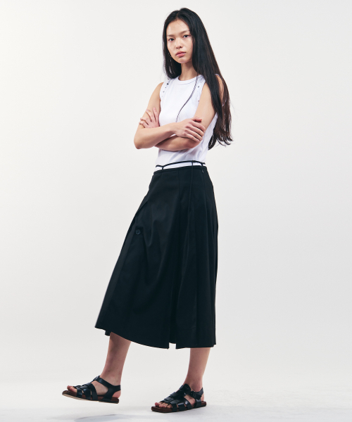 CITYBREEZE(シティブリーズ)の「プリーツベルトロングスカート_BLACK(スカート・レディース・ブラック・MEDIUM/SMALL)」の5枚目の写真