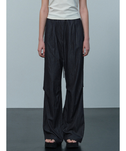 le(ル)の「drawstring parachute pants (dark navy)(その他パンツ・レディース・その他・FREE)」の1枚目の写真