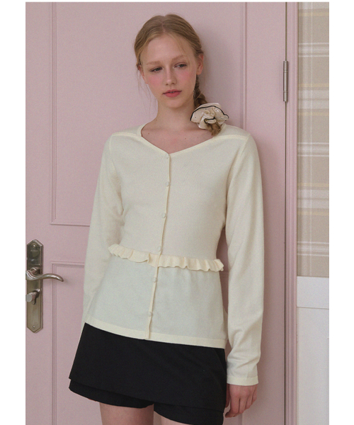 MICANE(ミケーネ)の「ブリンバックストラップニット(ニット/セーター・レディース・ネイビー/クリーム・X-LARGE/SMALL/MEDIUM/LARGE)」の4枚目の写真