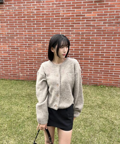 FLATWAVE IN SEOUL(フラットウェーブインソウル)の「Ebbe Mild Wool Cardigan Khaki(カーディガン/ボレロ・レディース・その他・FREE)」の2枚目の写真