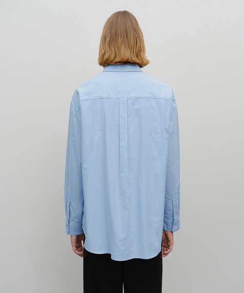 MARITHE + FRANCOIS GIRBAUD(マリテフランソワジルボー)の「OVERSIZED OXFORD SHIRT(シャツ/ブラウス・レディース・White/スカイブルー・X-LARGE/LARGE/MEDIUM/SMALL)」の5枚目の写真