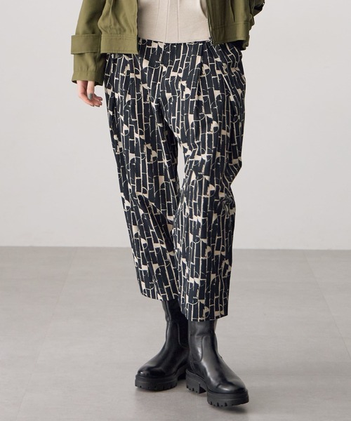 ATSURO TAYAMA（アツロウタヤマ）の「総プリントパンツ（その他パンツ・レディース・ブラック・M）」の4枚目の写真