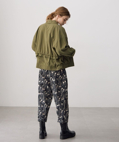 ATSURO TAYAMA（アツロウタヤマ）の「総プリントパンツ（その他パンツ・レディース・ブラック・M）」の6枚目の写真