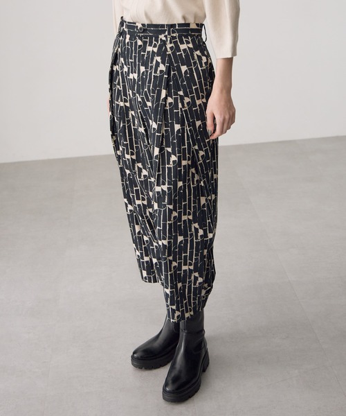 ATSURO TAYAMA（アツロウタヤマ）の「総プリントパンツ（その他パンツ・レディース・ブラック・M）」の10枚目の写真